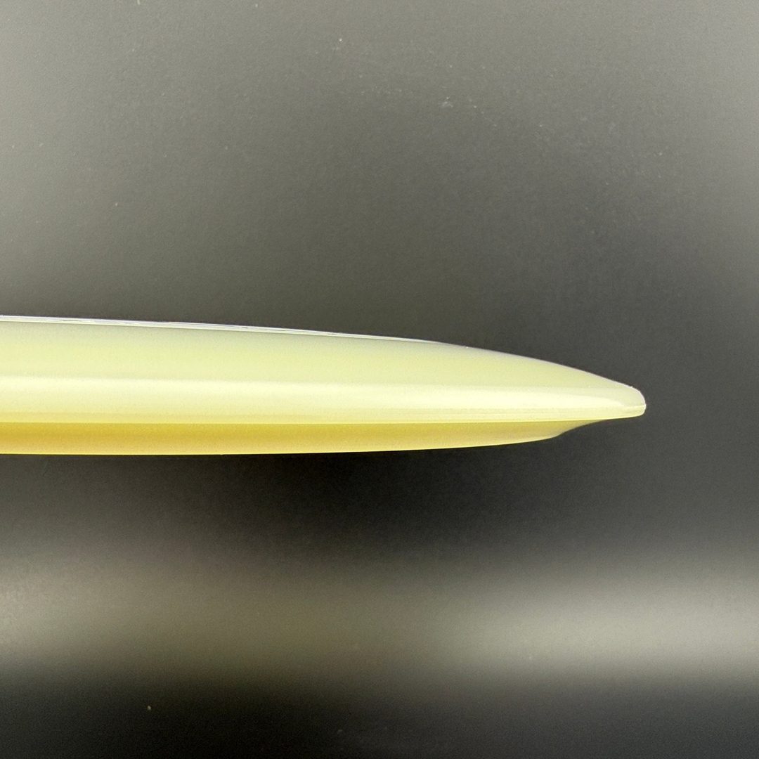Discraft Mega Glo Cicada - Premium Glow Disc