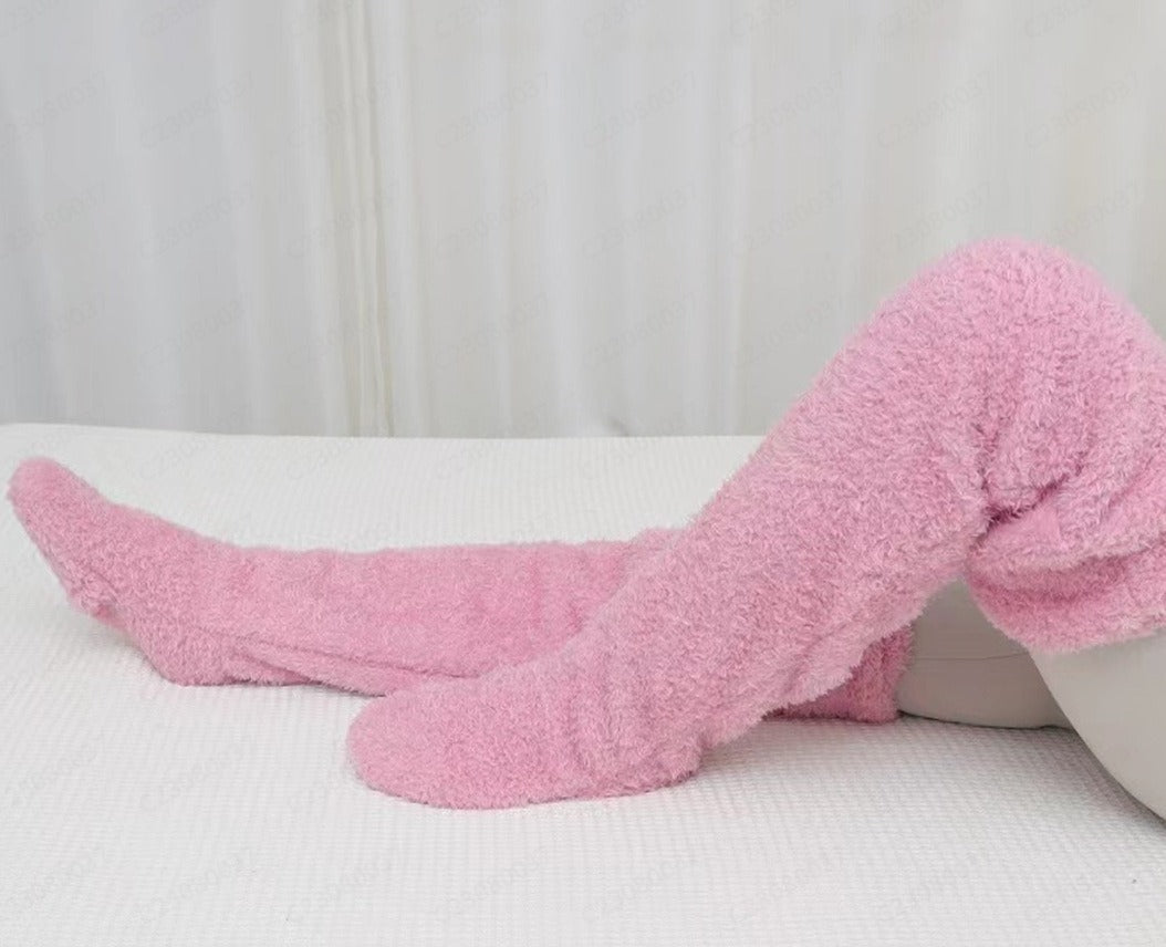 Calcetines de rodilla de felpa acogedora para la comodidad invernal