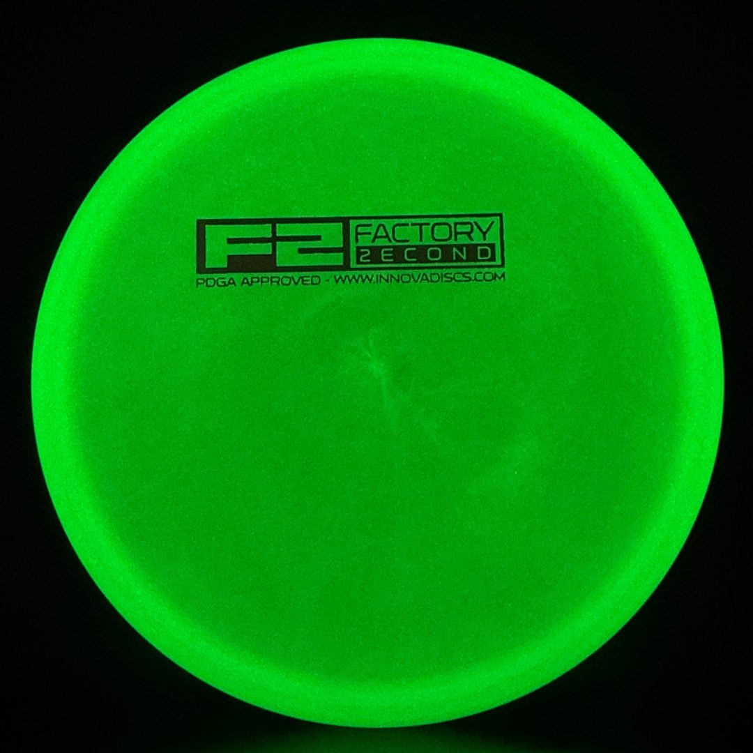 Classic Glow Champion Mako3 - F2 Disque de Disc Golf