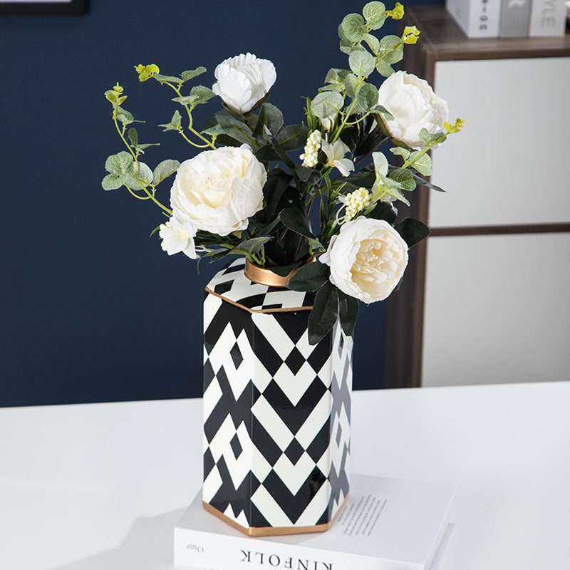 Geometric Black and White Striped Storage Jar Household Ceramic Candy Sealed Jar Vase Sundries Container Home Decoration - Korvel