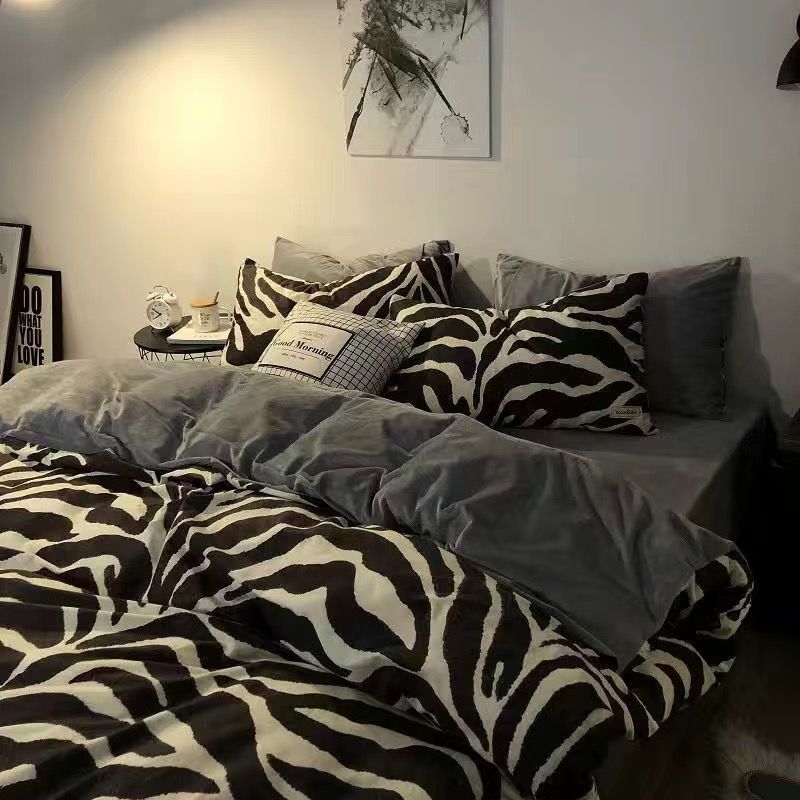 Four piece set of washed cotton bed sheets and duvet covers three piece set of bedding for single student dormitories - Korvel
