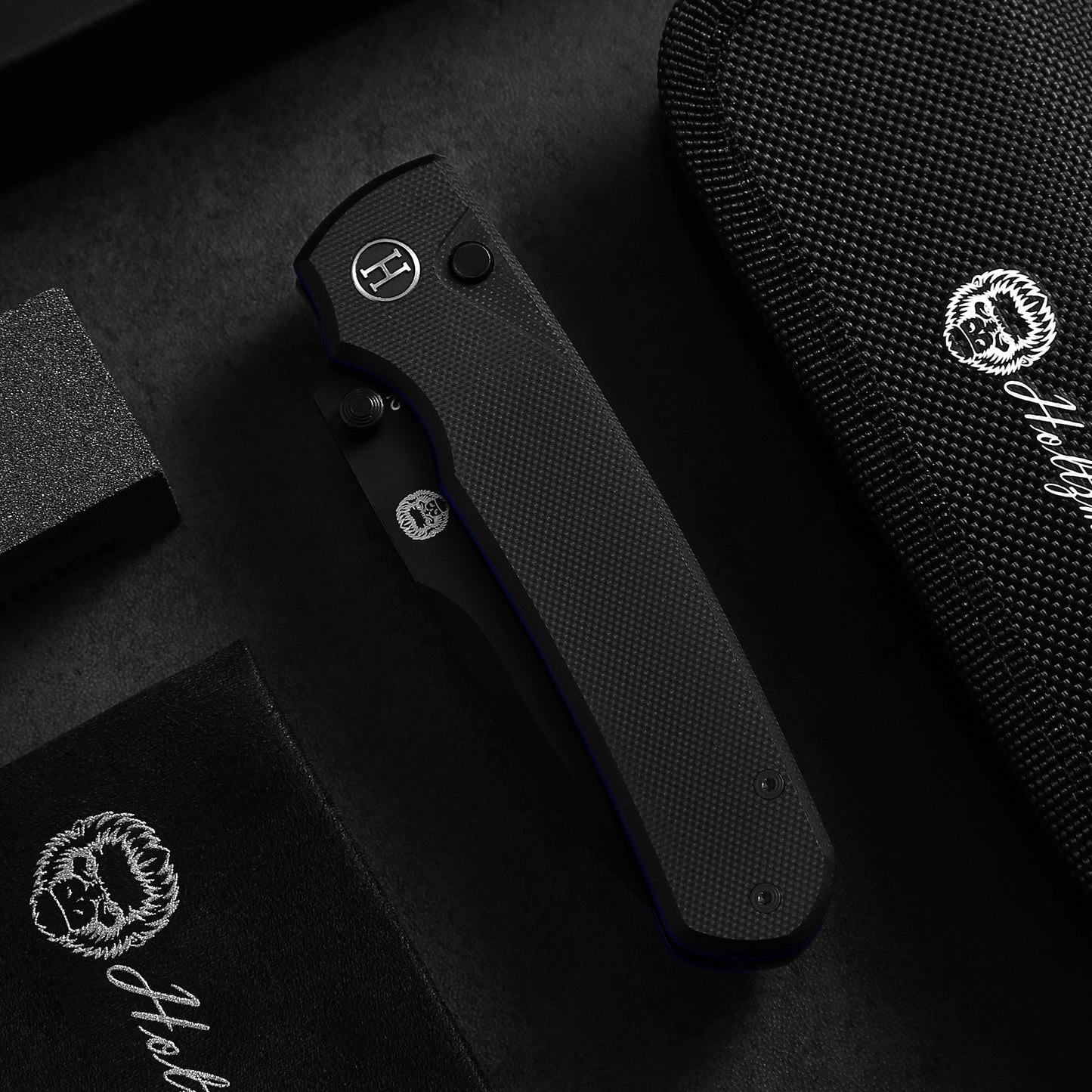 The Ultimate Folding Pocket Knife Gift Set for Outdoor Enthusiasts (Black & Blue) - Korvel