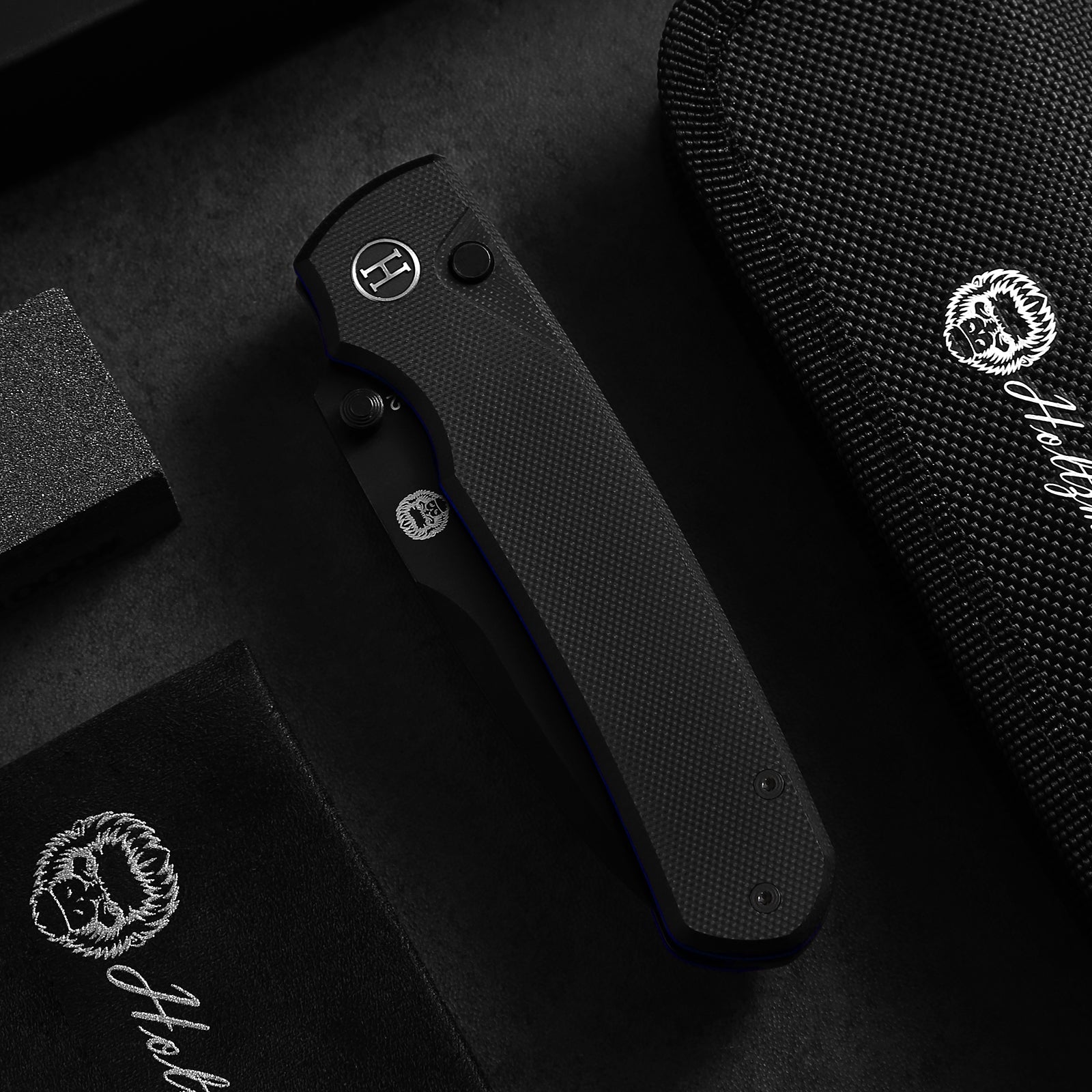 The Ultimate Folding Pocket Knife Gift Set for Outdoor Enthusiasts (Black & Blue) - Korvel