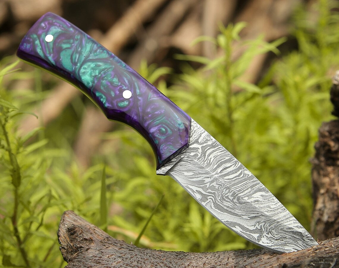 Premium Custom Damascus Steel Hunting Knife with Epoxy Resin Handle & Leather Sheath - 8.5 Inches - Korvel