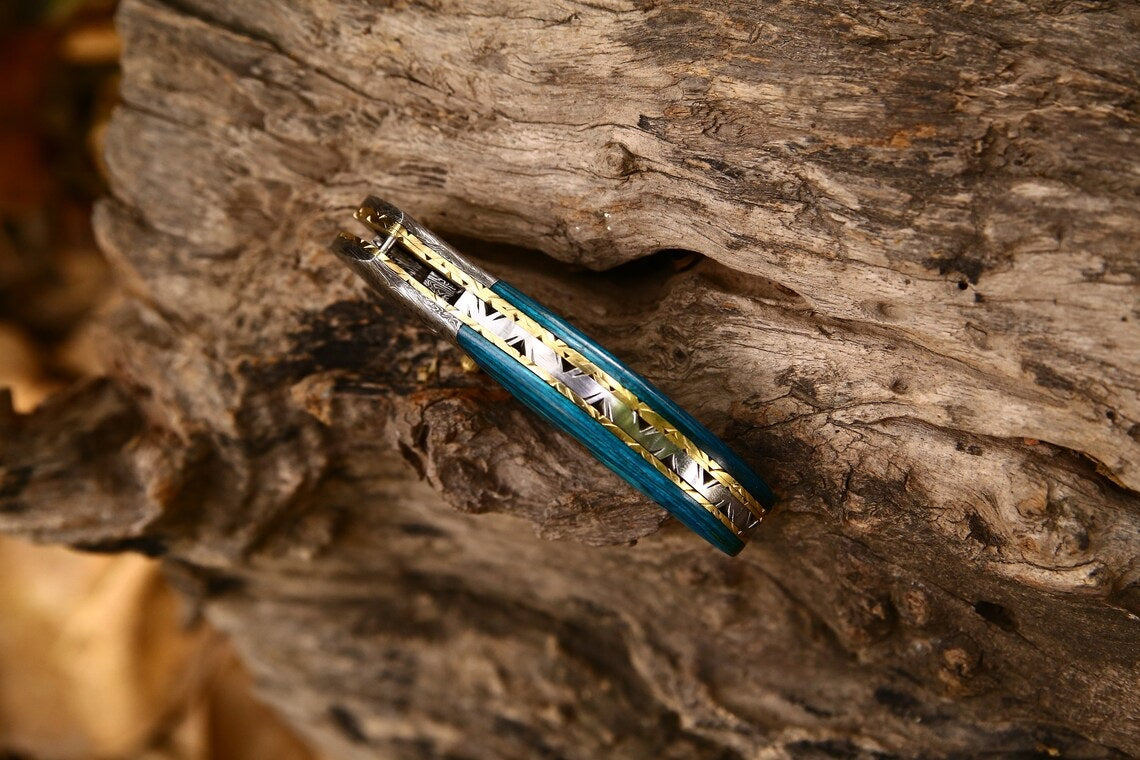 Exquisite Custom Damascus Steel EDC Folding Knife – Unique Wood Handle, 3-Inch Blade, Leather Sheath – Perfect for Weddings - Korvel