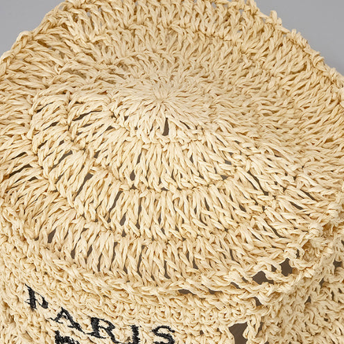 Chapeau de plage en toile brodé fait main