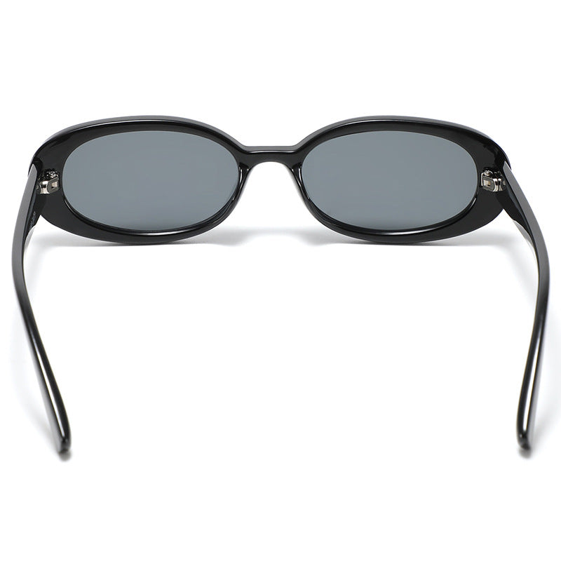 Lunettes de soleil ovales à la mode pour femmes