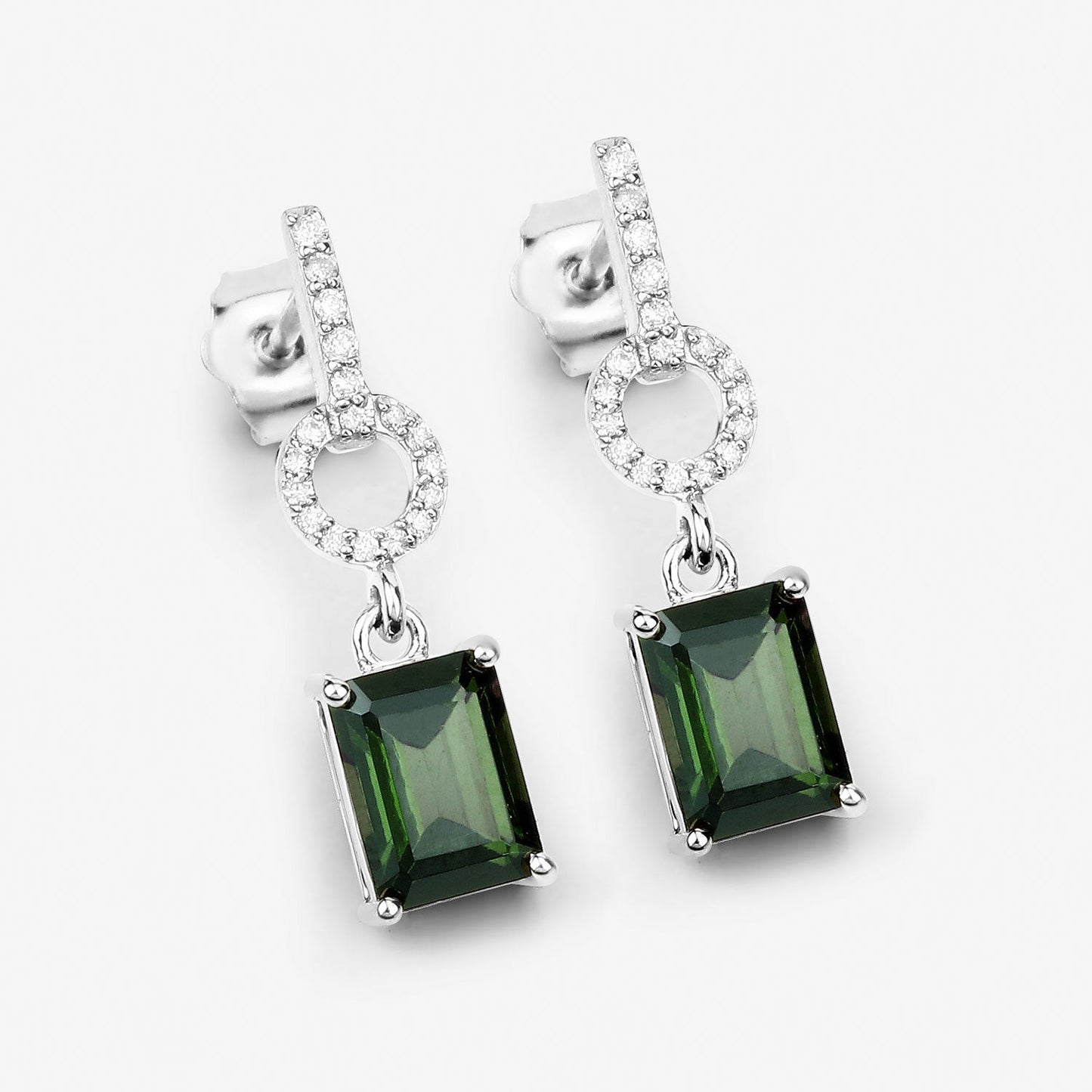 Pendientes de 2.28 quilates de turmalina verde y diamante en oro blanco de 14 quilates