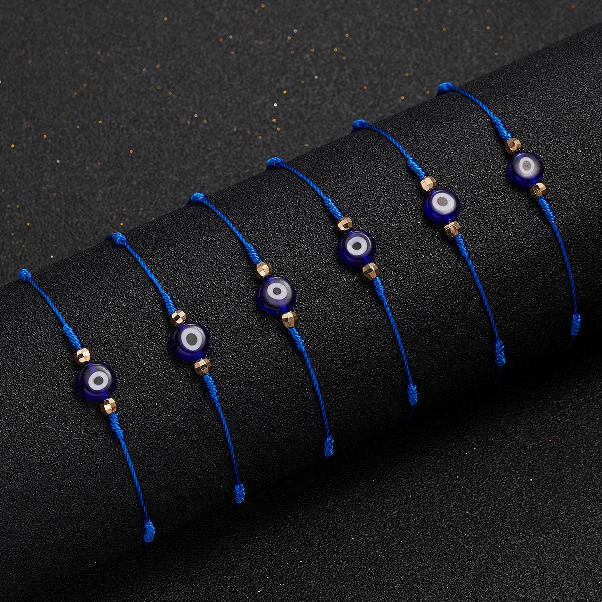 Ensemble de 6 Bracelets Tressés Faits Main - Bijoux de Chance en Amitié
