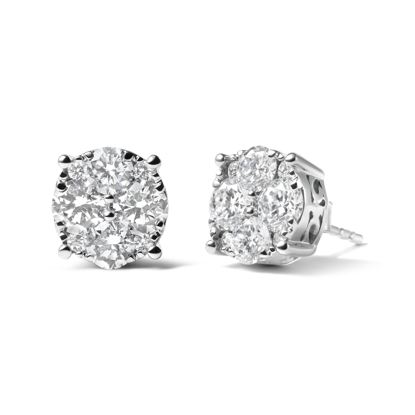 Pendientes de Stud de Diamante en Clúster de Oro Blanco de 14K Creado en Laboratorio