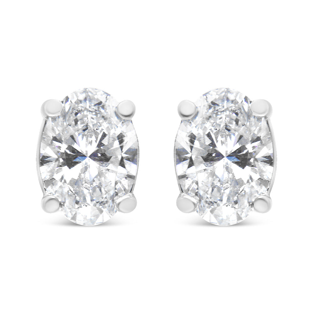 Pendientes de diamante ovalado cultivado en laboratorio de oro blanco de 14K
