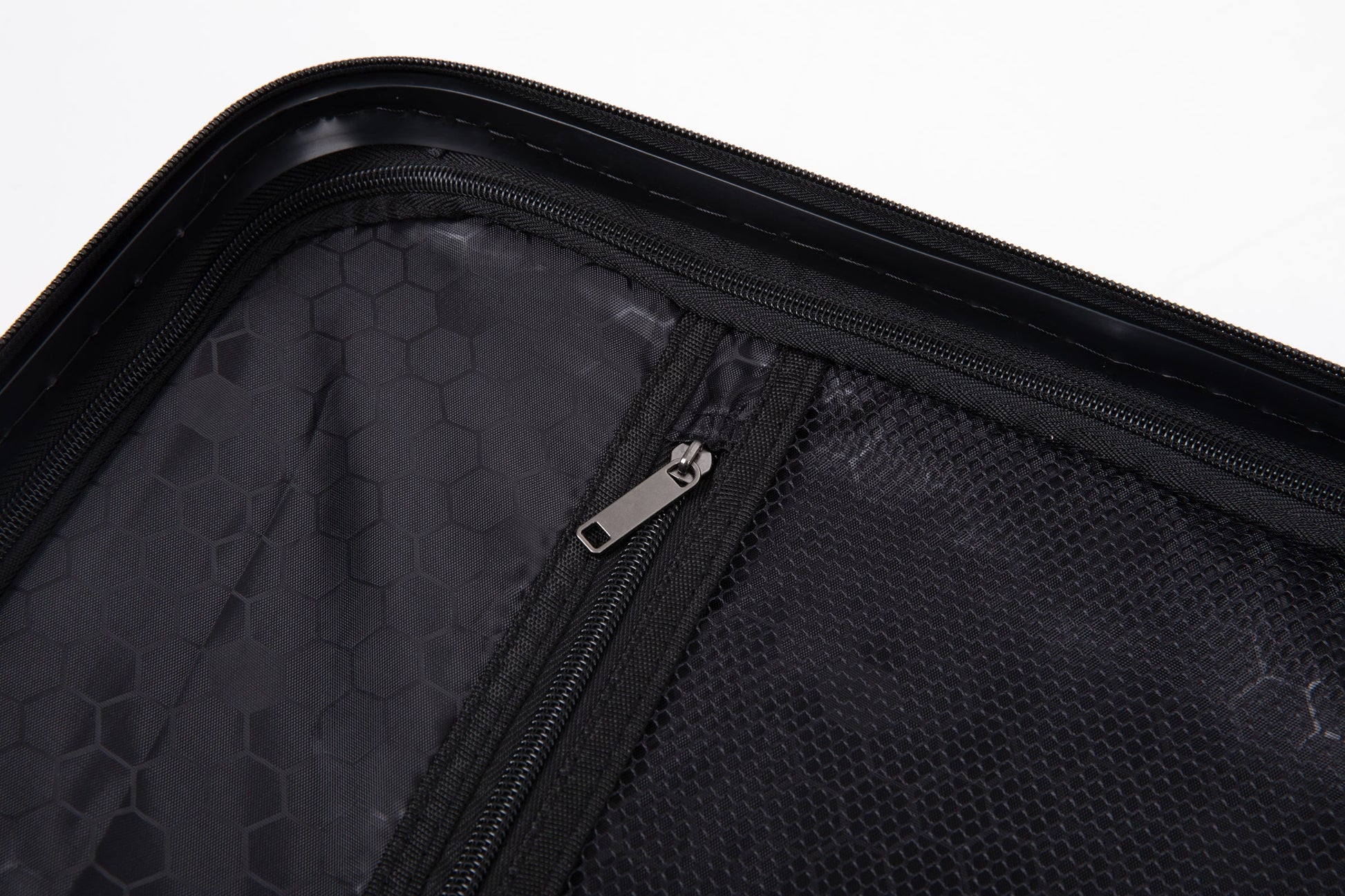 3 Piece Luggage Sets ABS Lightweight Suitcase with Two Hooks, Spinner Wheels, TSA Lock, (20/24/28) Black - Korvel
