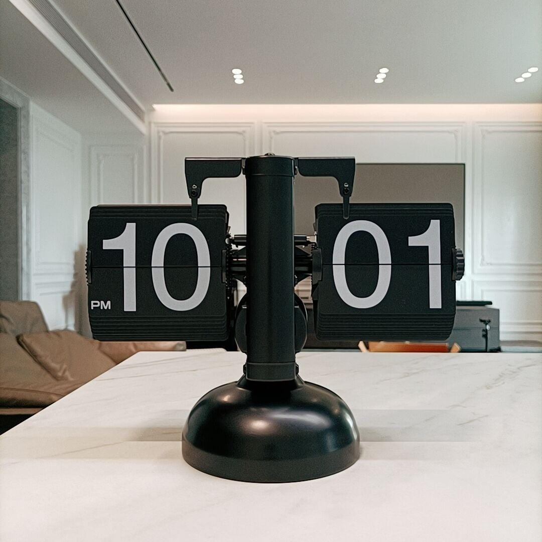 Retro Small Balance Automatic Flipping Clocks Living Room Desktop Clocks - Korvel