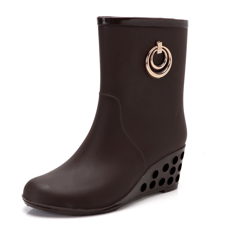 Fashionable Mid-Tube Waterproof Rain Boots for Women