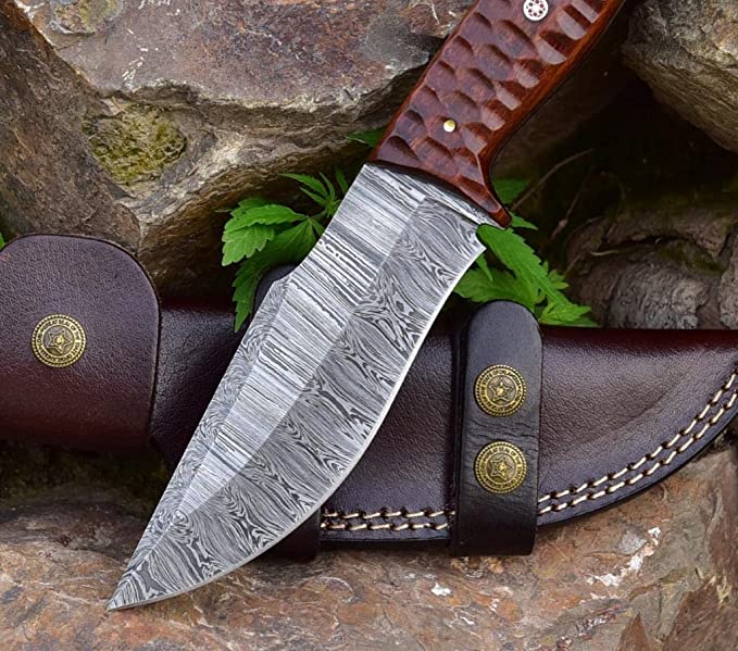 Exquisite 10-inch Damascus Steel Hunting Knife with Elegant Rosewood Handle & Leather Sheath - KBS Knives - Korvel