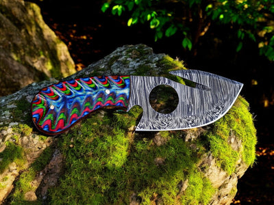 Premium Gut Hook Skinning Knife – 7.25" Damascus Steel with Elegant Wood Handle - Korvel