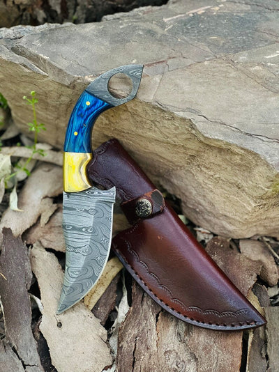 Premium 8.5" Damascus Steel Skinning Knife with Pakkawood Handle & Leather Sheath - Korvel