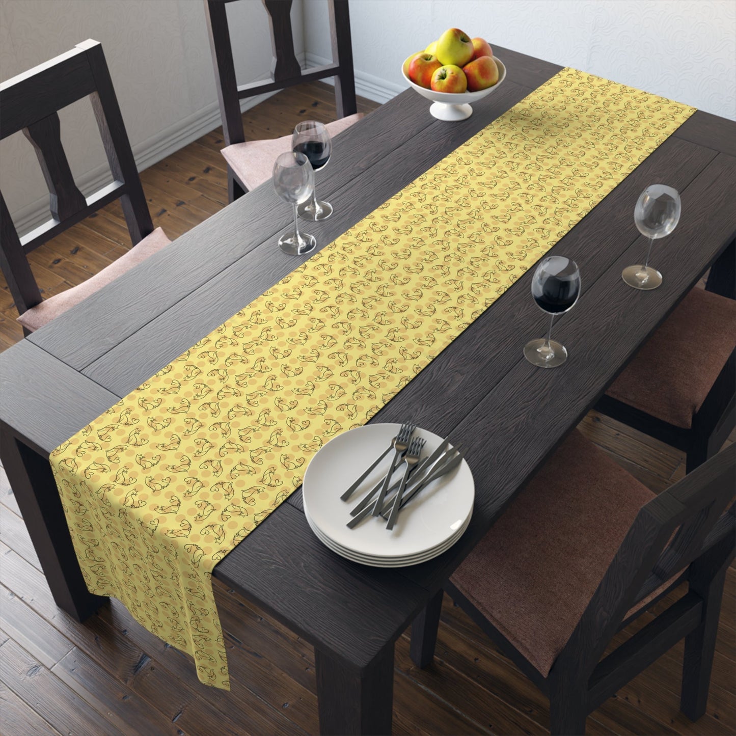 Golden Purr Cat Table Runner – Minimalist Line Art Design