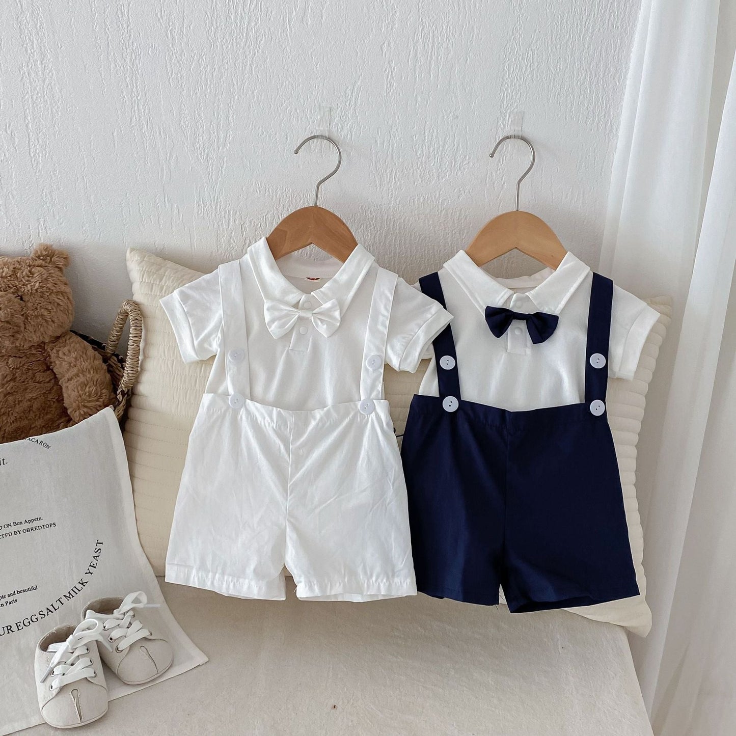 Ensemble de hoodie d'été et de shorts avec bretelles pour garçon