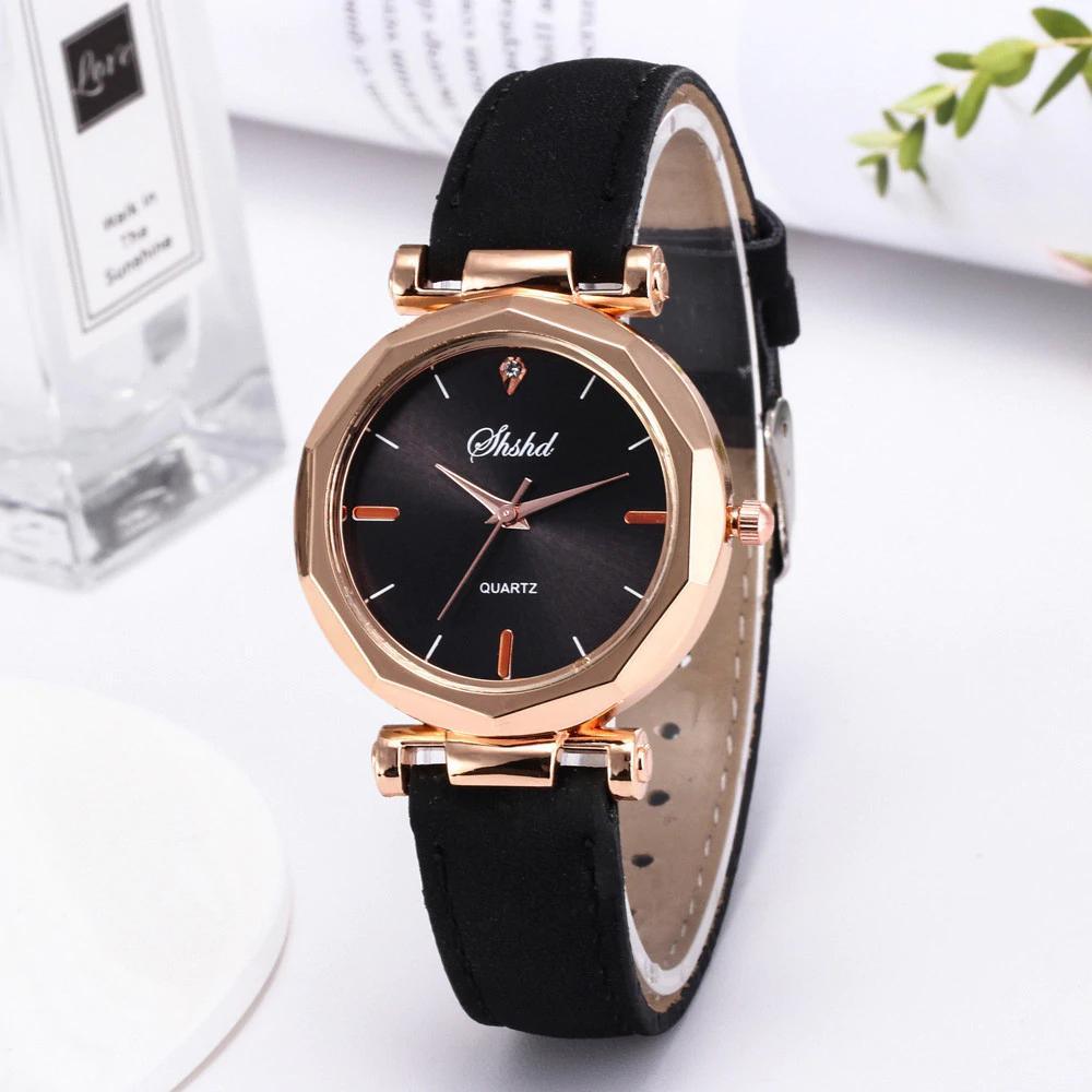 Montre en cuir avec strass pour femmes