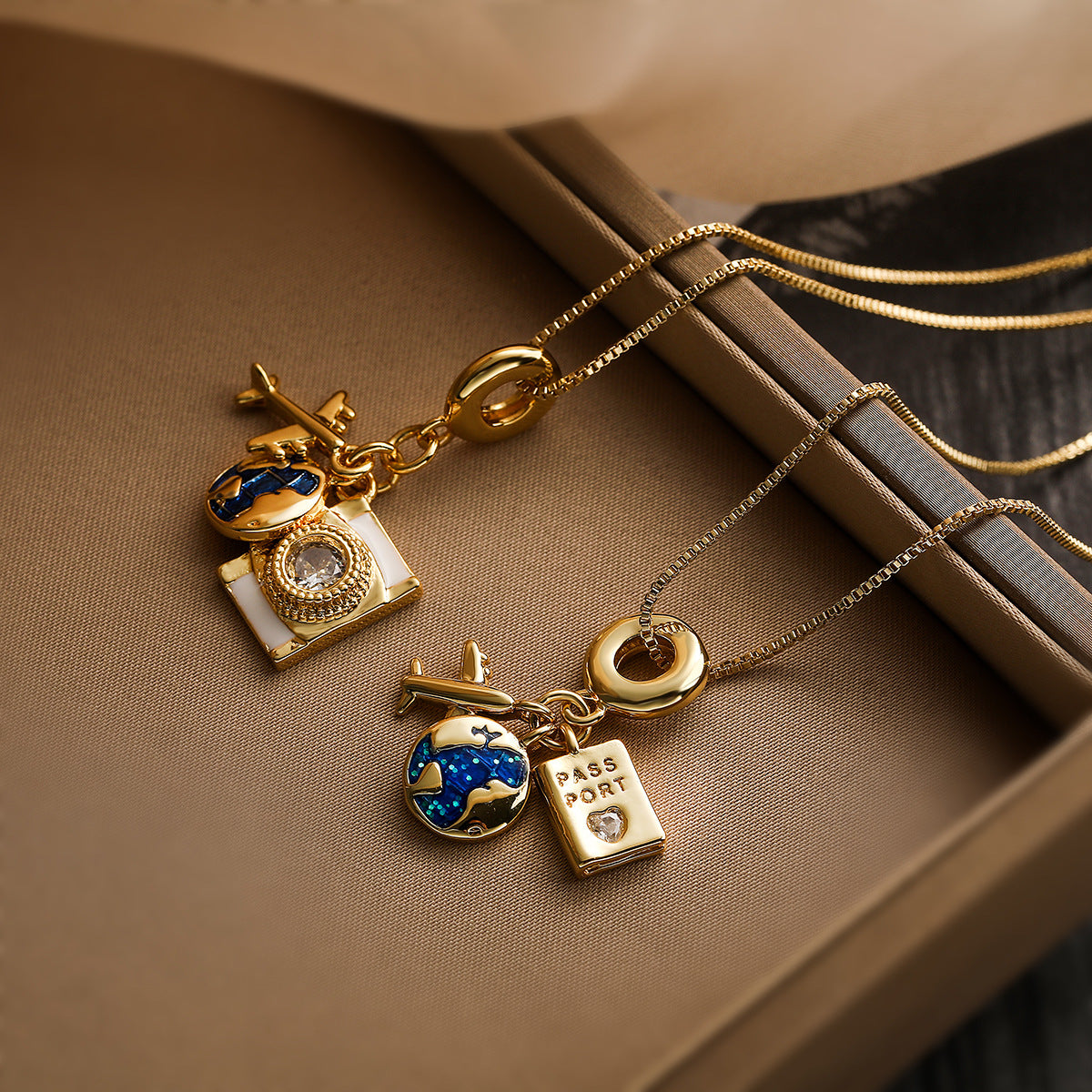 Elegant Copper Gold Plated Zircon Camera Pendant Necklace