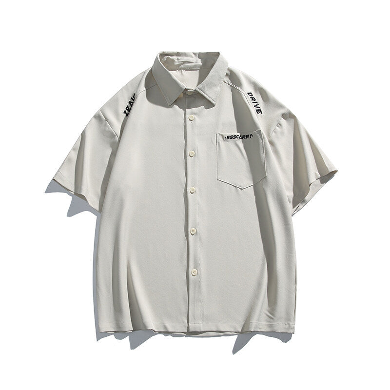 Chemise décontractée à manches courtes avec broderie de lettres