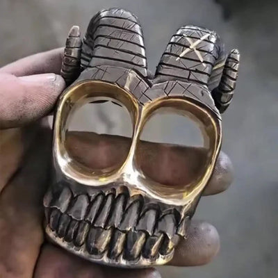 Retro - Luxury Sheep Horns Knuckle Ring: A Vintage Ram Horn Skull - inspired Knuckle Duster Ring, Ideal for Motorcyclists and Ro - Korvel