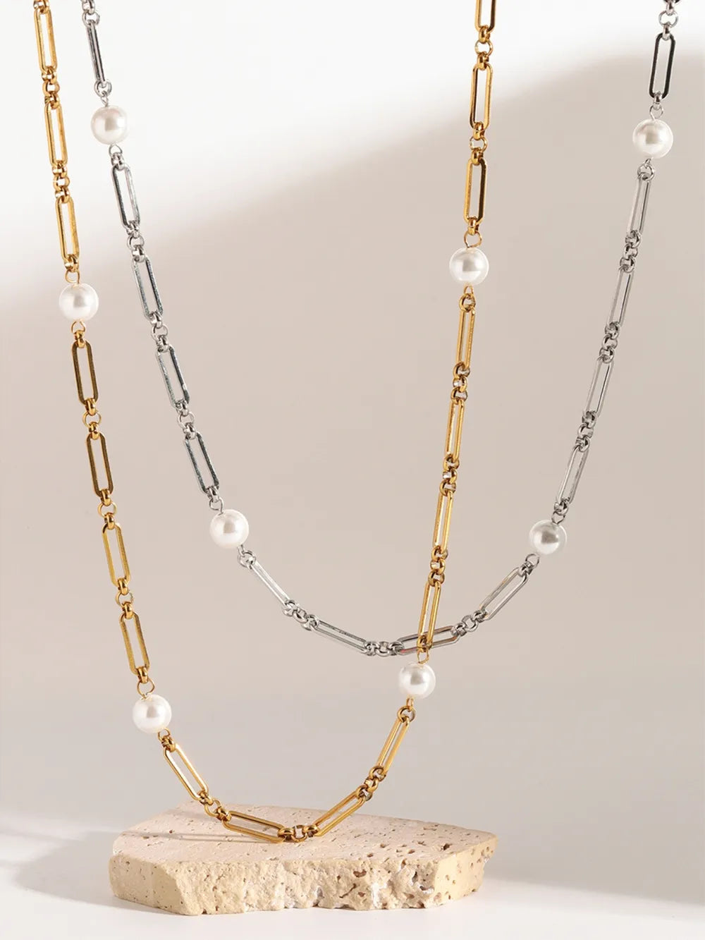 Collar de Cadena de Perlas de Acero Inoxidable Elegante