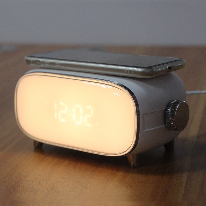 Reloj despertador elegante con carga inalámbrica QI y luz ambiental