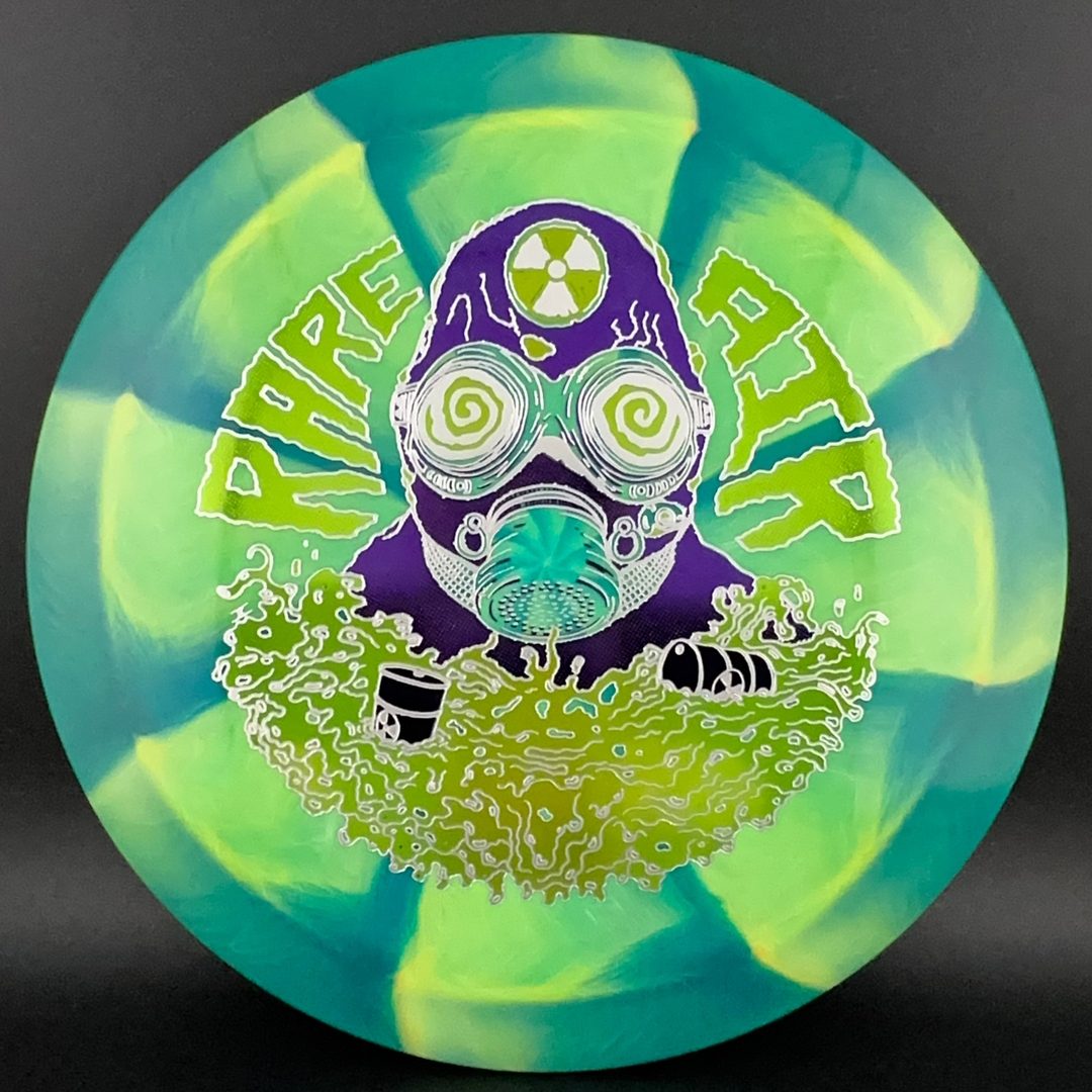 Cosmic Neutron Trace - RADioactive Man Disc Golf Driver