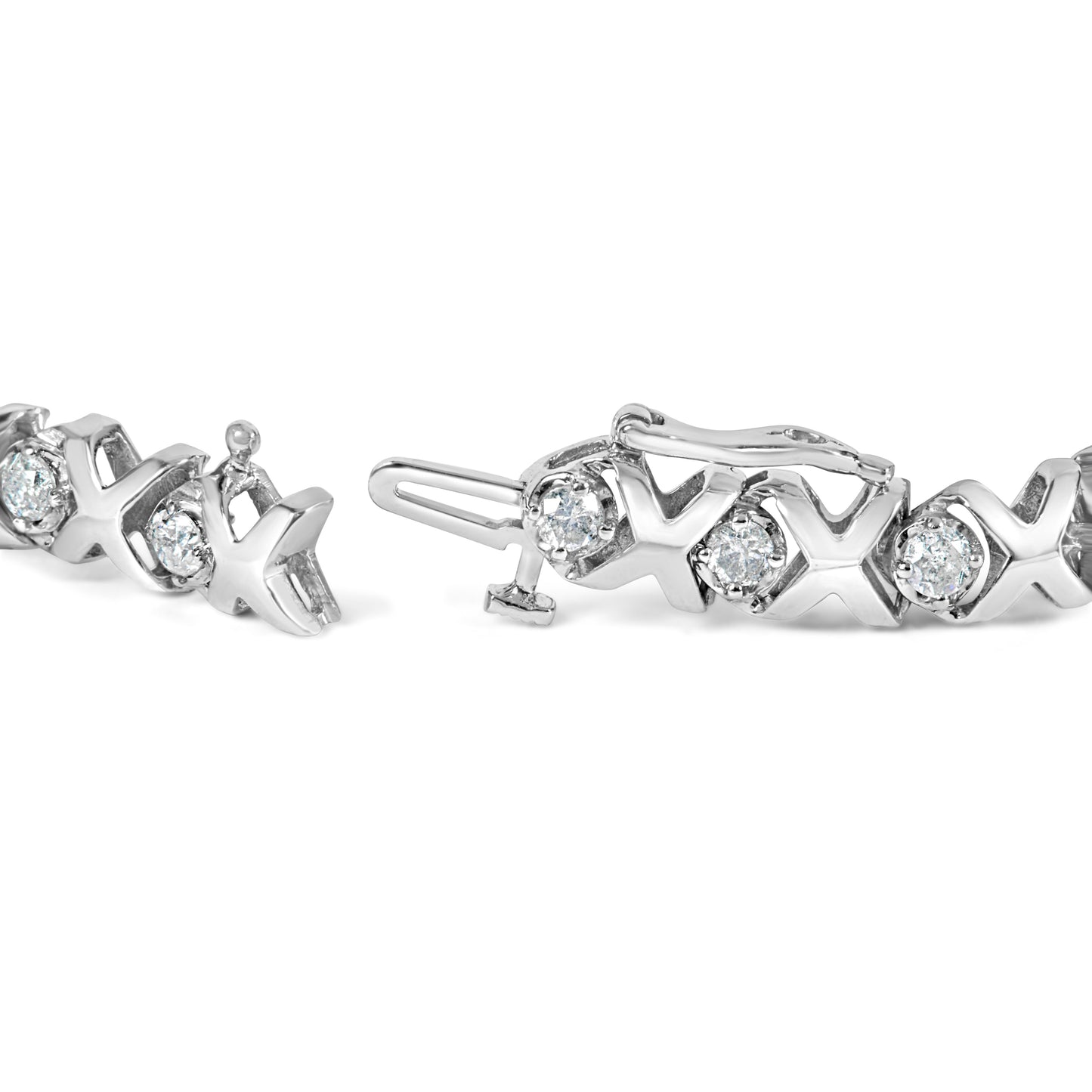 10k White Gold 2.00 Cttw Round-Cut Diamond XOXO Link Bracelet