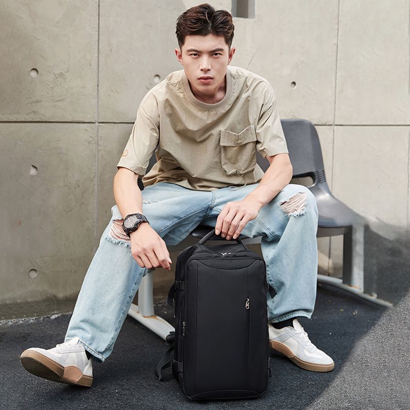 Mochila de senderismo impermeable de gran capacidad para hombres