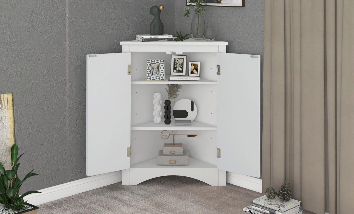 Elegante gabinete de almacenamiento triangular blanco con estantes ajustables
