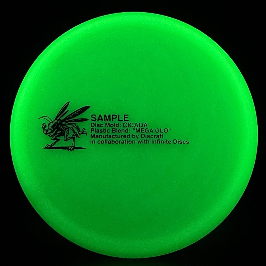 Mega Glo Cicada - Disque de Disc Golf Premium