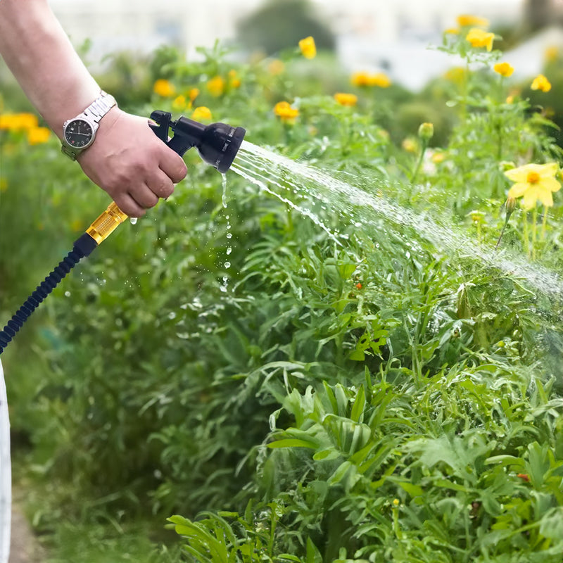100 - ft Expandable Garden Hose with Nozzle. Light, Durable & Kink - Free for Car Wash & Outdoor Watering - Korvel