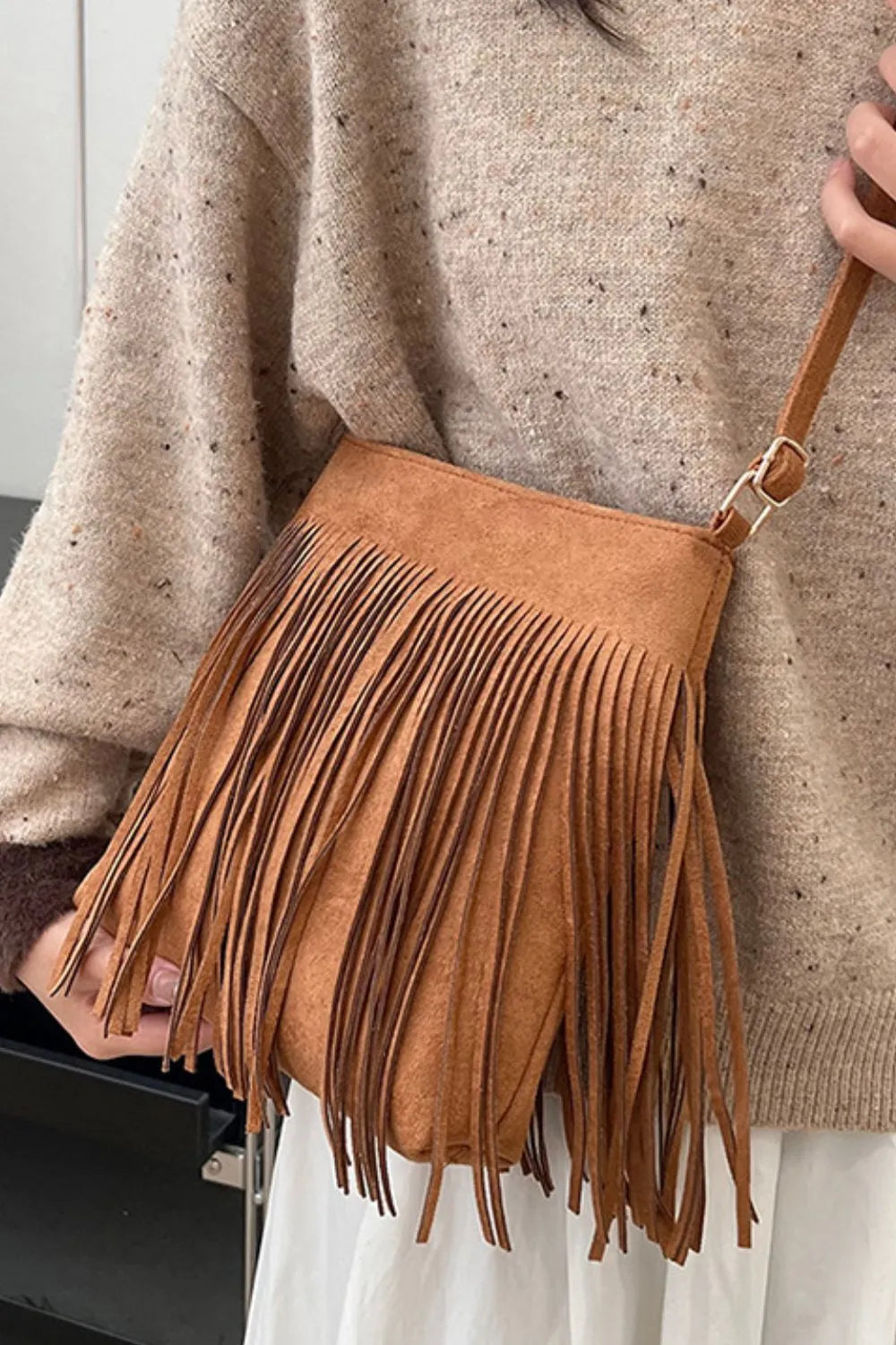 Suede Fringe Shoulder Bag - Stylish & Versatile