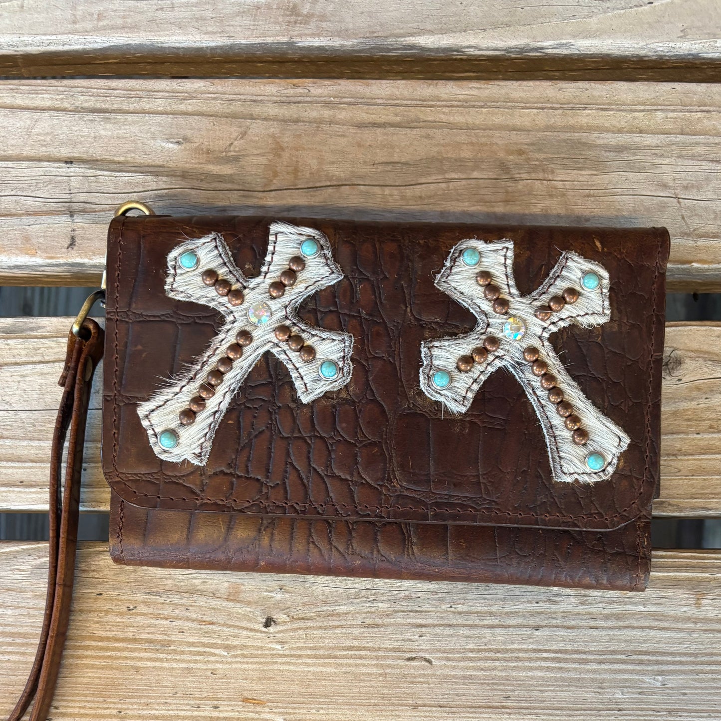Elegant Alligator Print Crossbody Clutch - Korvel