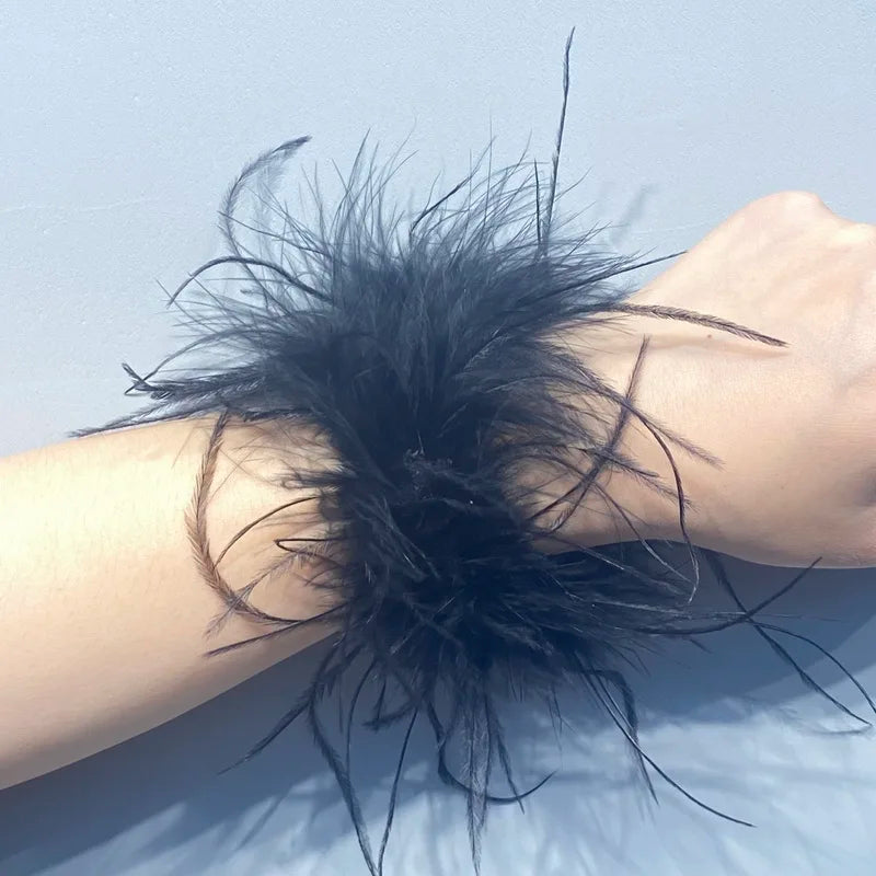 Real Ostrich feather cuff plumes bracelet for women white Cuffs pens Shirt with feathers girls fur cuffs ornament boa plume - Korvel