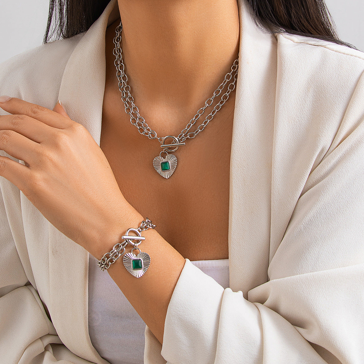 Elegant Heart-Shaped Pendant Necklace with Diamond Accents