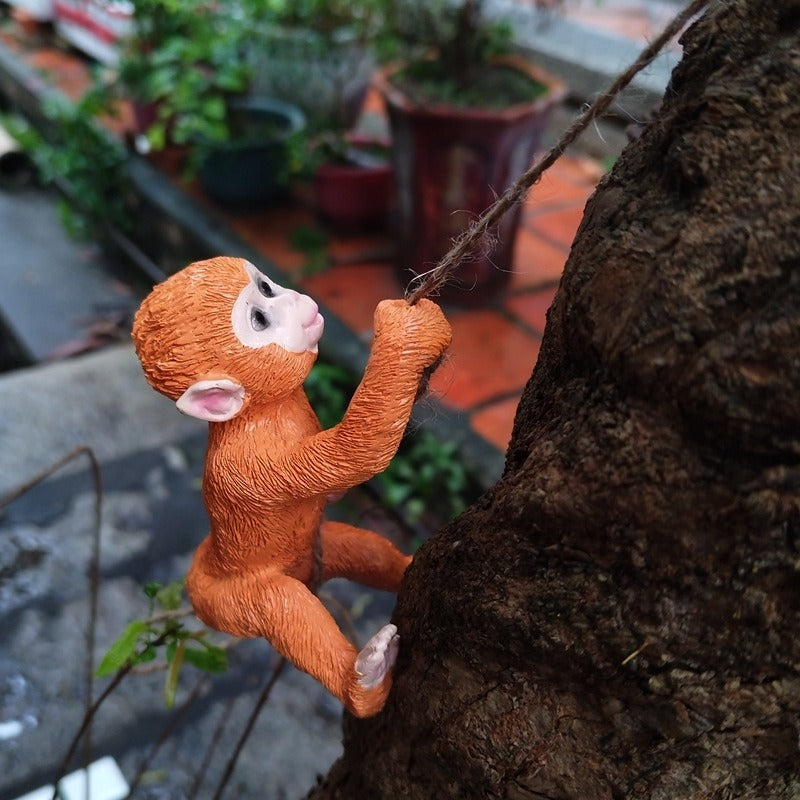 Outdoor Climbing Little Monkey Little Squirrel Flower Pot Hanger - Korvel