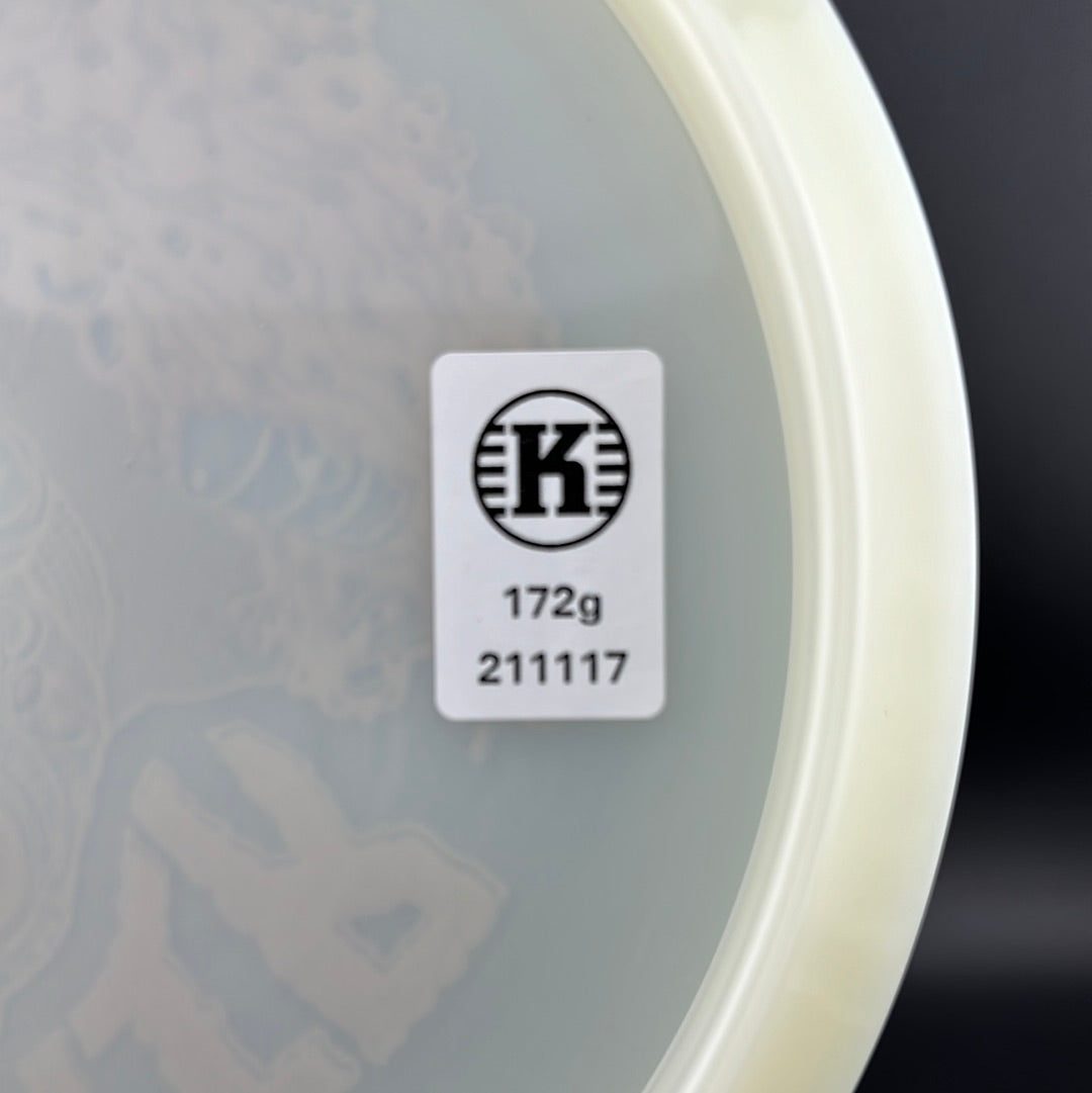 K1 Glow Kaxe - Edición Limitada 2021 con Sello de Hombre RADioactivo
