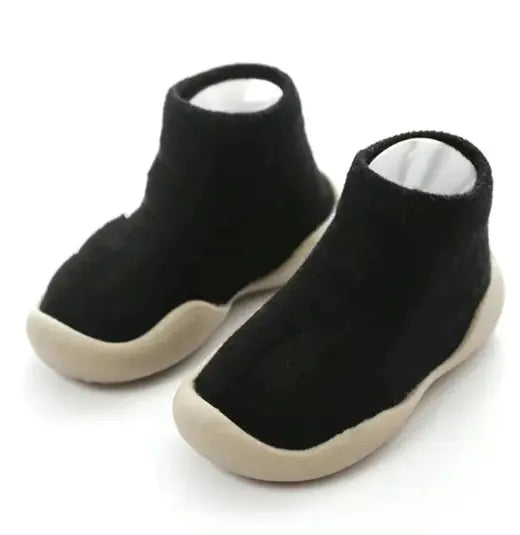 Chaussures pour bébés à semelle souple antidérapante pour les premiers pas