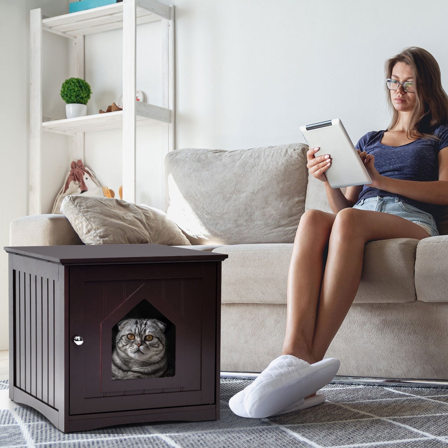 Weatherproof Multi-function Cat House Nightstand - Brown