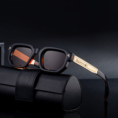 Lunettes de soleil élégantes pour hommes pour les aventures en plein air