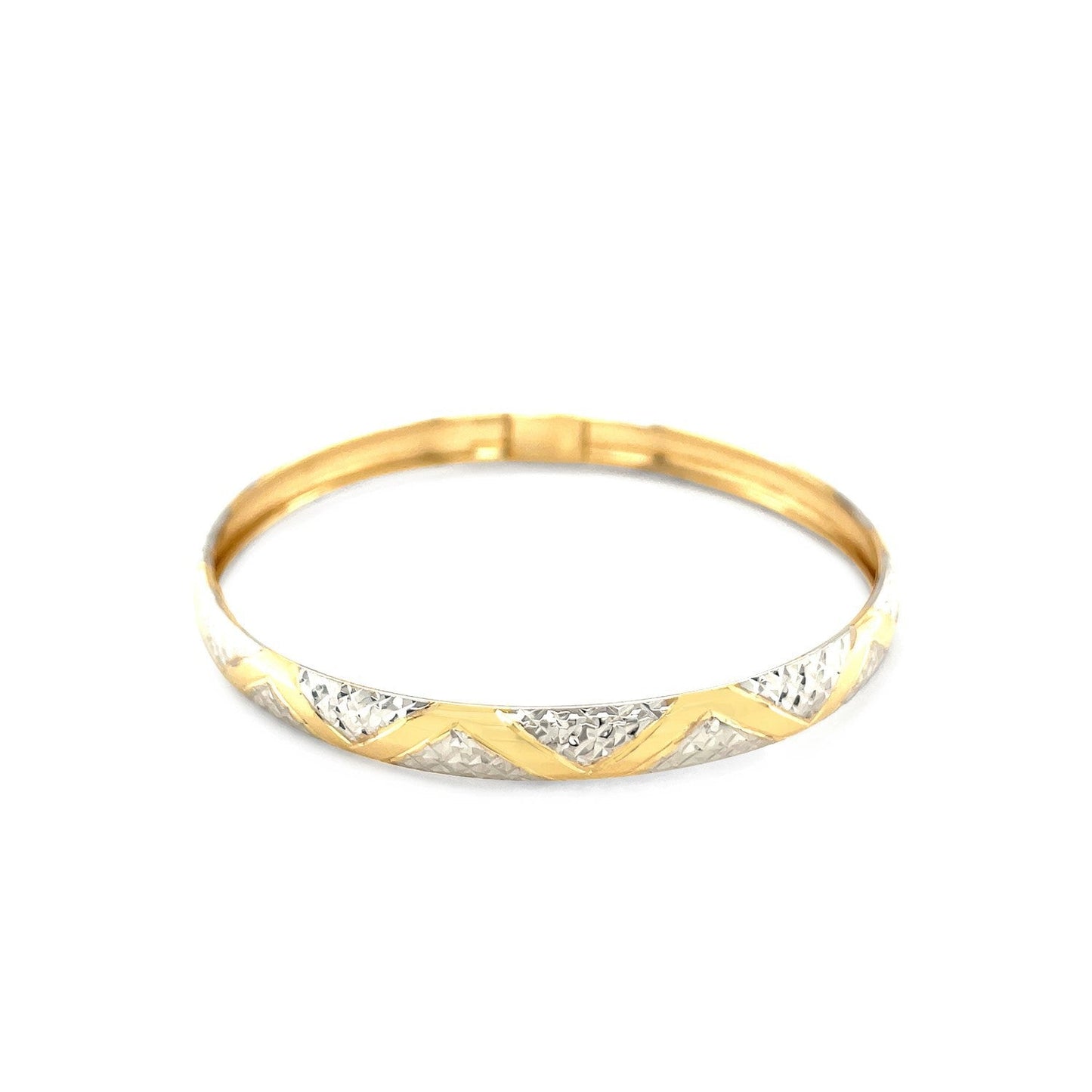 Brazalete de Estilo Zigzag Texturizado en Oro de Dos Tonos de 10k
