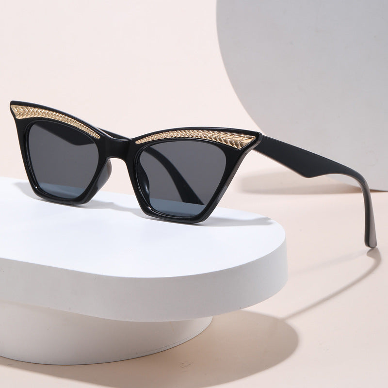 Cat's Eye Women's Sunglasses - Stylish & Versatile