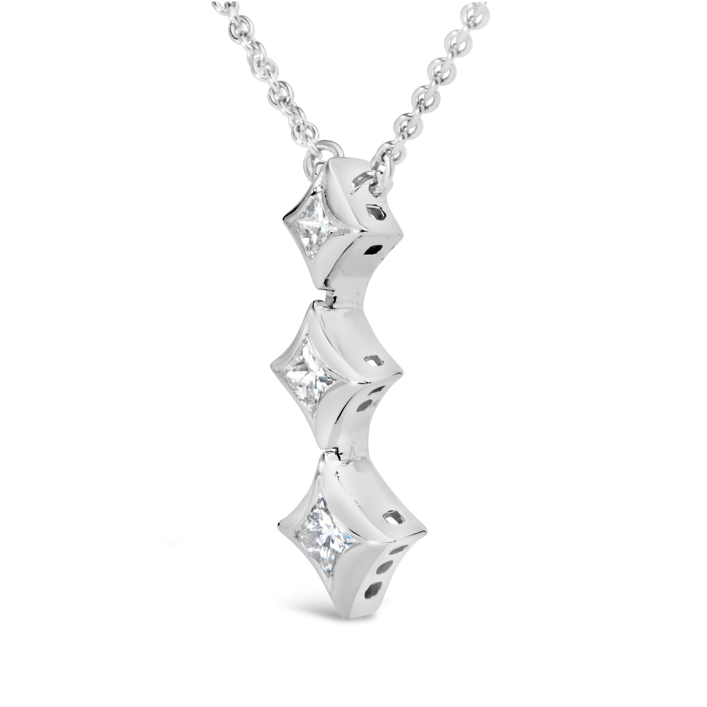 Collar de Pendiente de Tres Piedras con Diamantes de Corte Princesa en Oro Blanco de 10K
