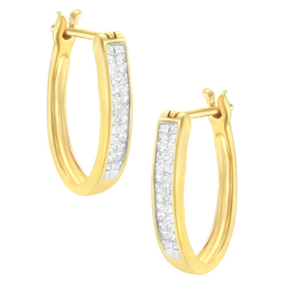 Pendientes de aro de diamantes de corte princesa en oro amarillo de 10 quilates