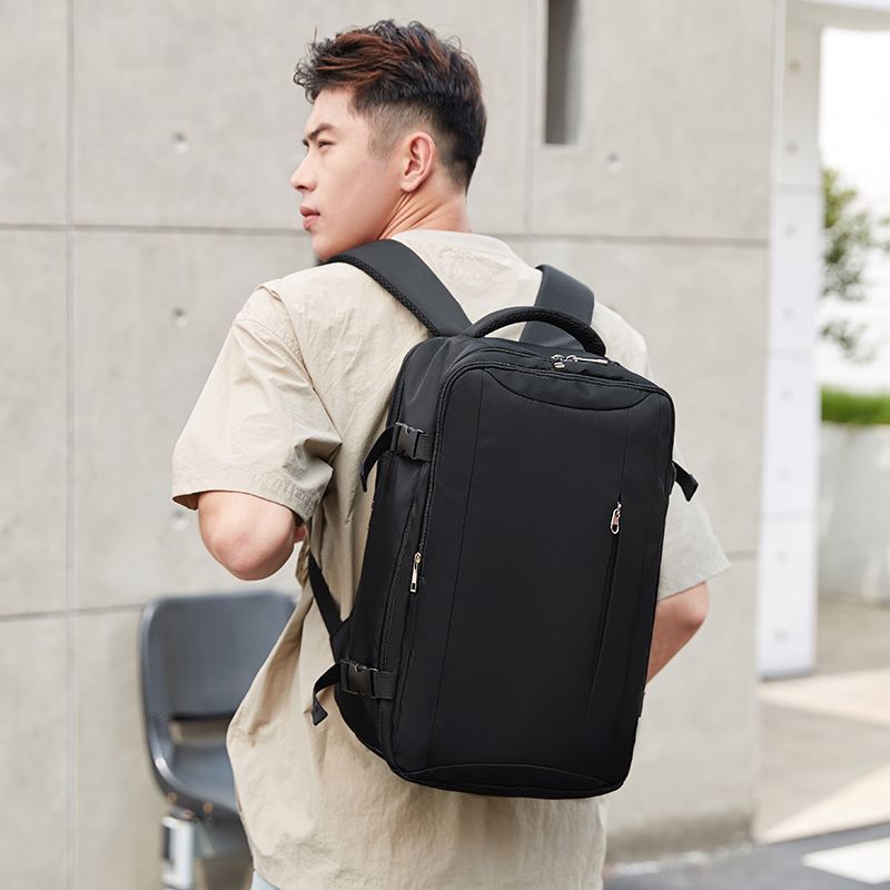 Mochila de senderismo impermeable de gran capacidad para hombres