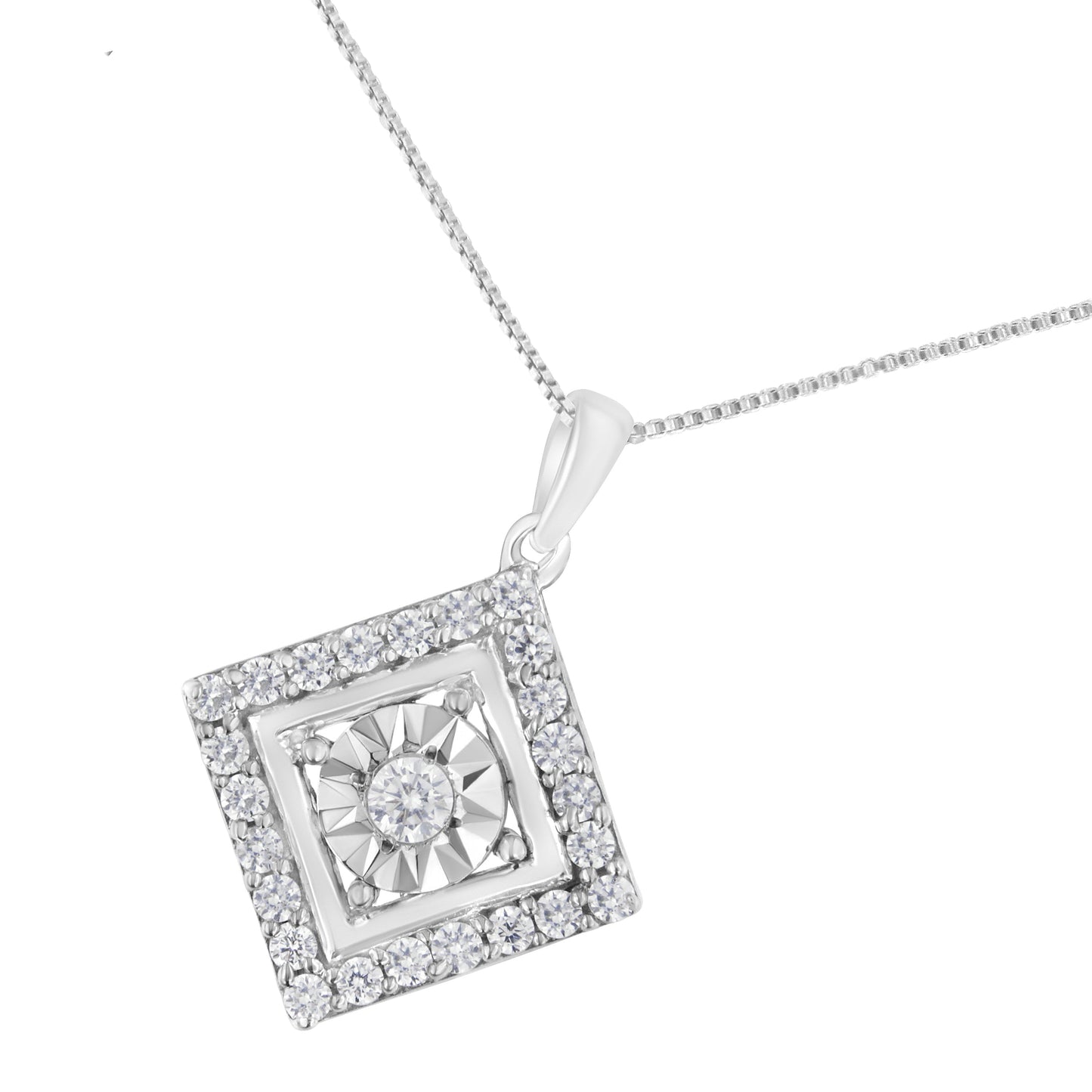 Collar con colgante cuadrado de diamante en oro blanco de 10KT